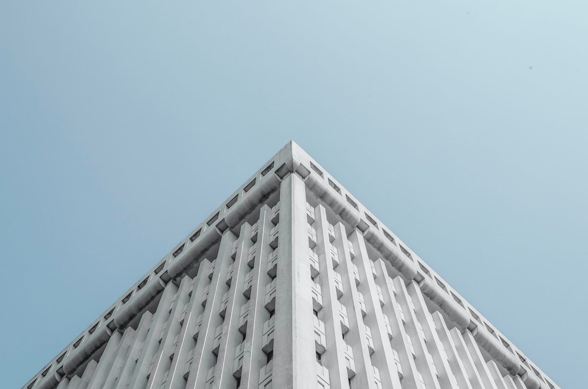 意甲媒体热议：米兰外租球员科莫托本赛季表现出色，其身价暴涨80%